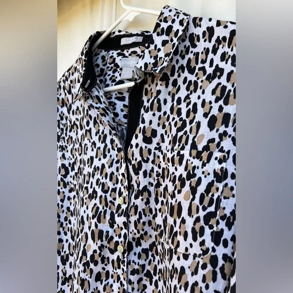 Chico's No Iron Linen Button Up Shirt Size 2 Leopard Print 3/4 Sleeve - Picture 6 of 11